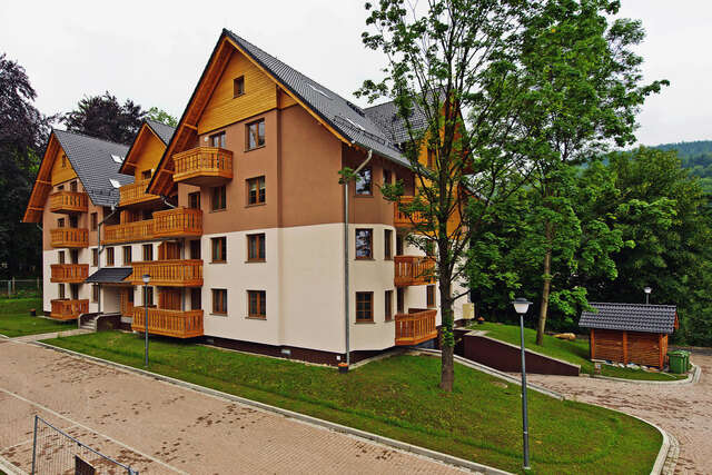 Апартаменты Apartamenty Sun & Snow Leśny Dom Карпач-40